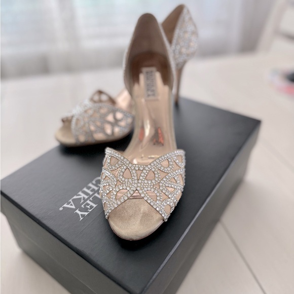 Badgley Mischka Harris Peep Toe d'Orsay Pumps, Size 7 - Picture 8 of 13